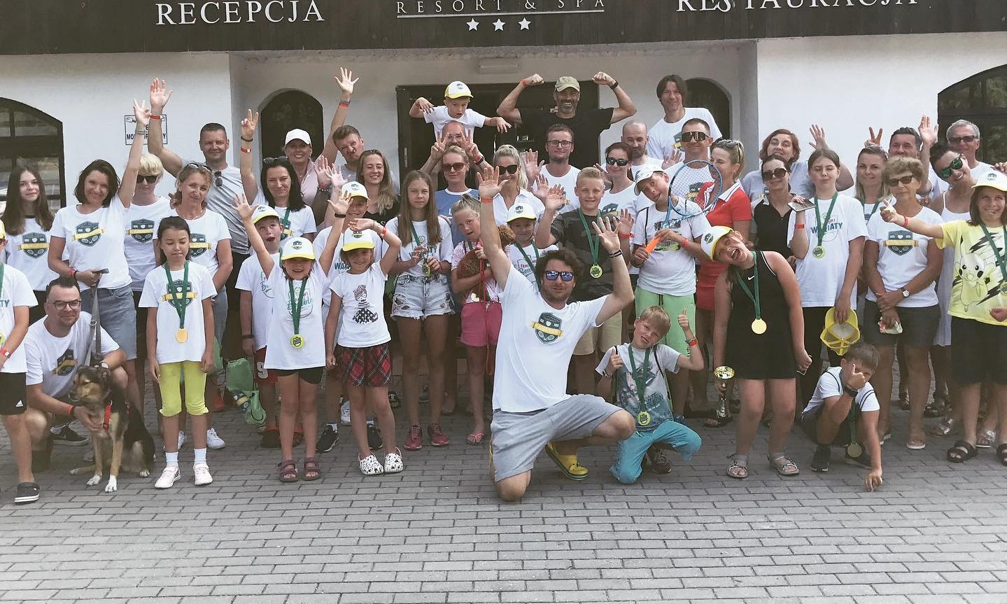 Rodzinny obóz tenisowy na Mazurach — lipiec 2026