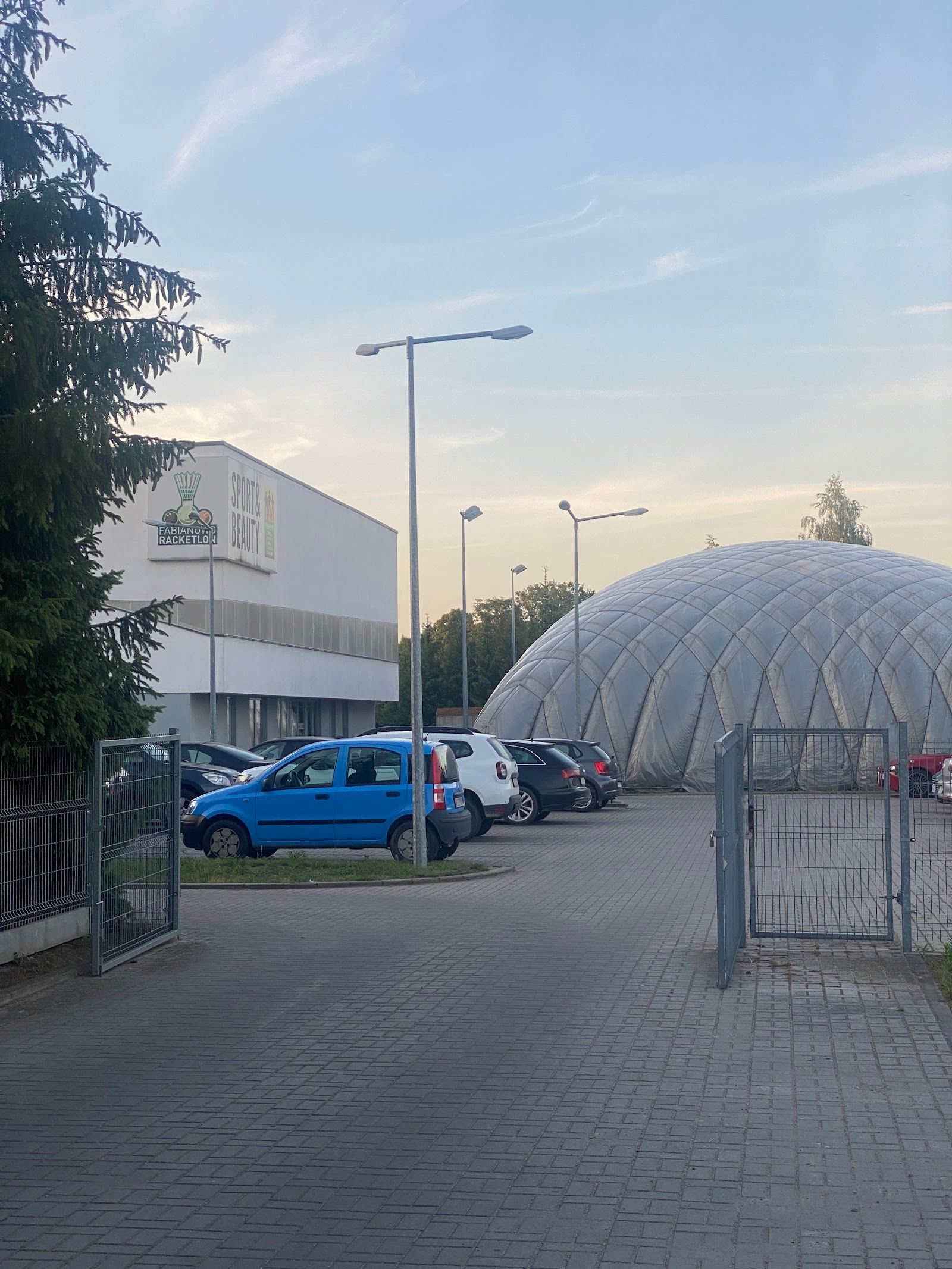 Centrum Rekreacyjne FABIANOWO Sport & Beauty — zdjęcie kortu