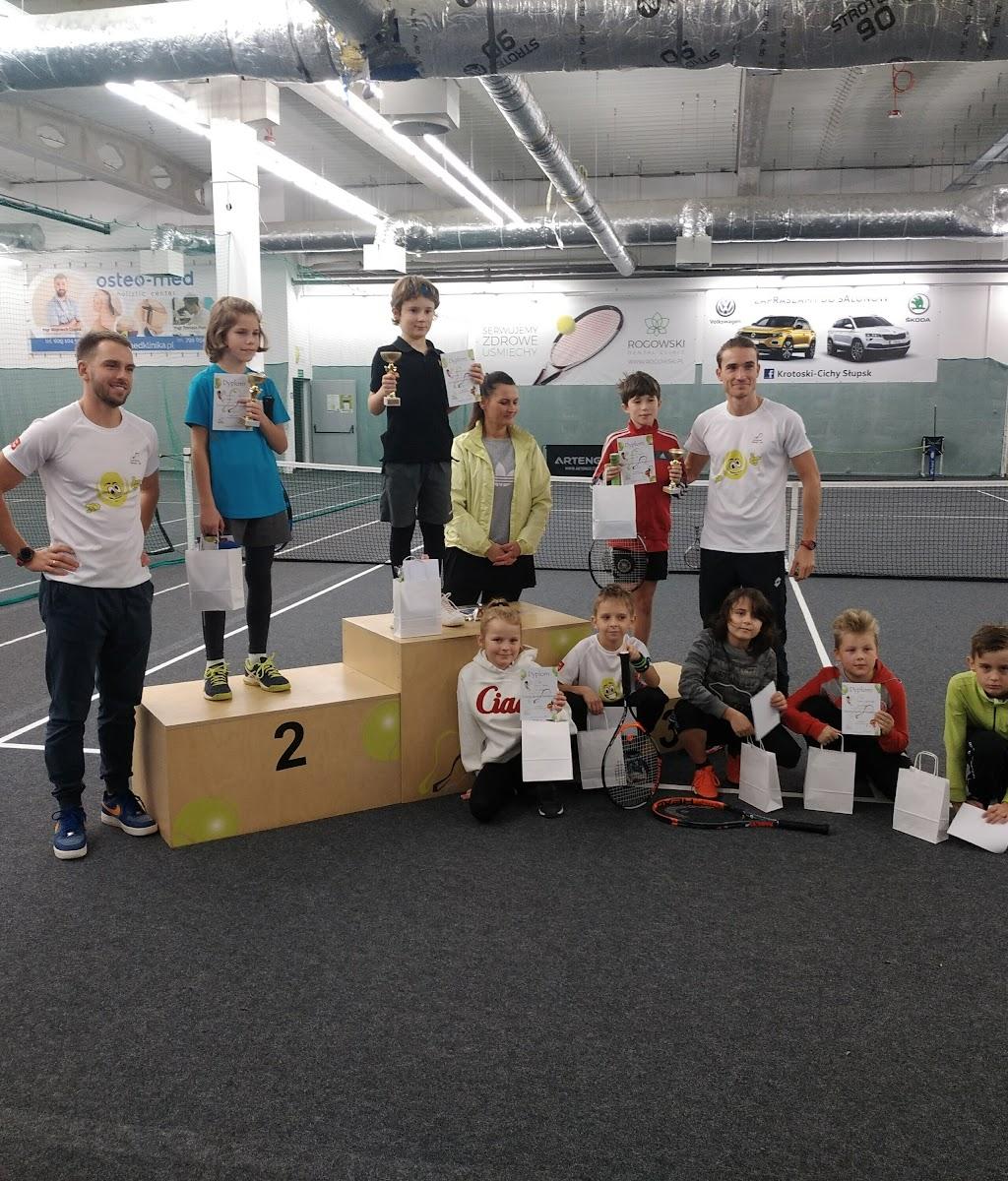 CENRTUM RAKIETOWE Tulimowscy — kort Tenis w Słupsku