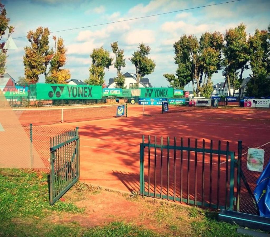 BAZA SPORT SUCHY DWÓR — kort Tenis w Suchym Dworze