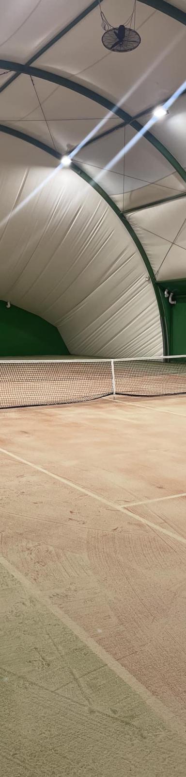 B&M Tennis Club — obiekt sportowy, Elbląg