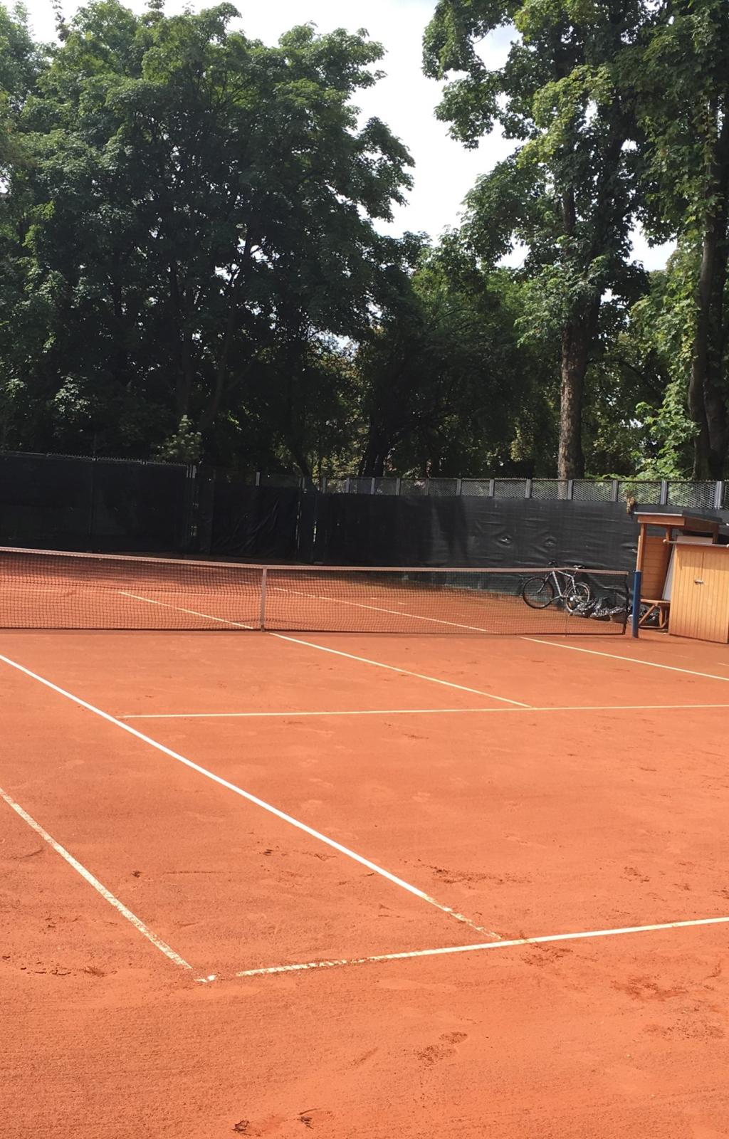 Klub Tenisowy Winner — kort Tenis w Nowym Sączu
