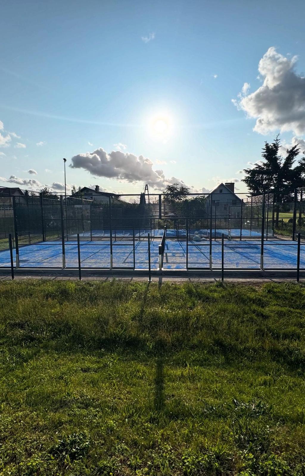 LEO PADEL — kort Padel w Trąbkach Wielkich