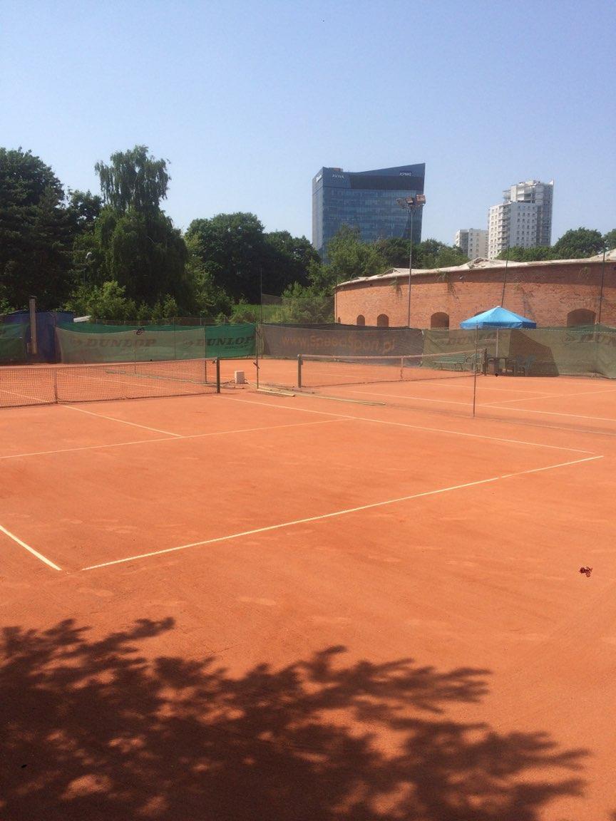 MK Tenis Club — kort Tenis w Warszawie