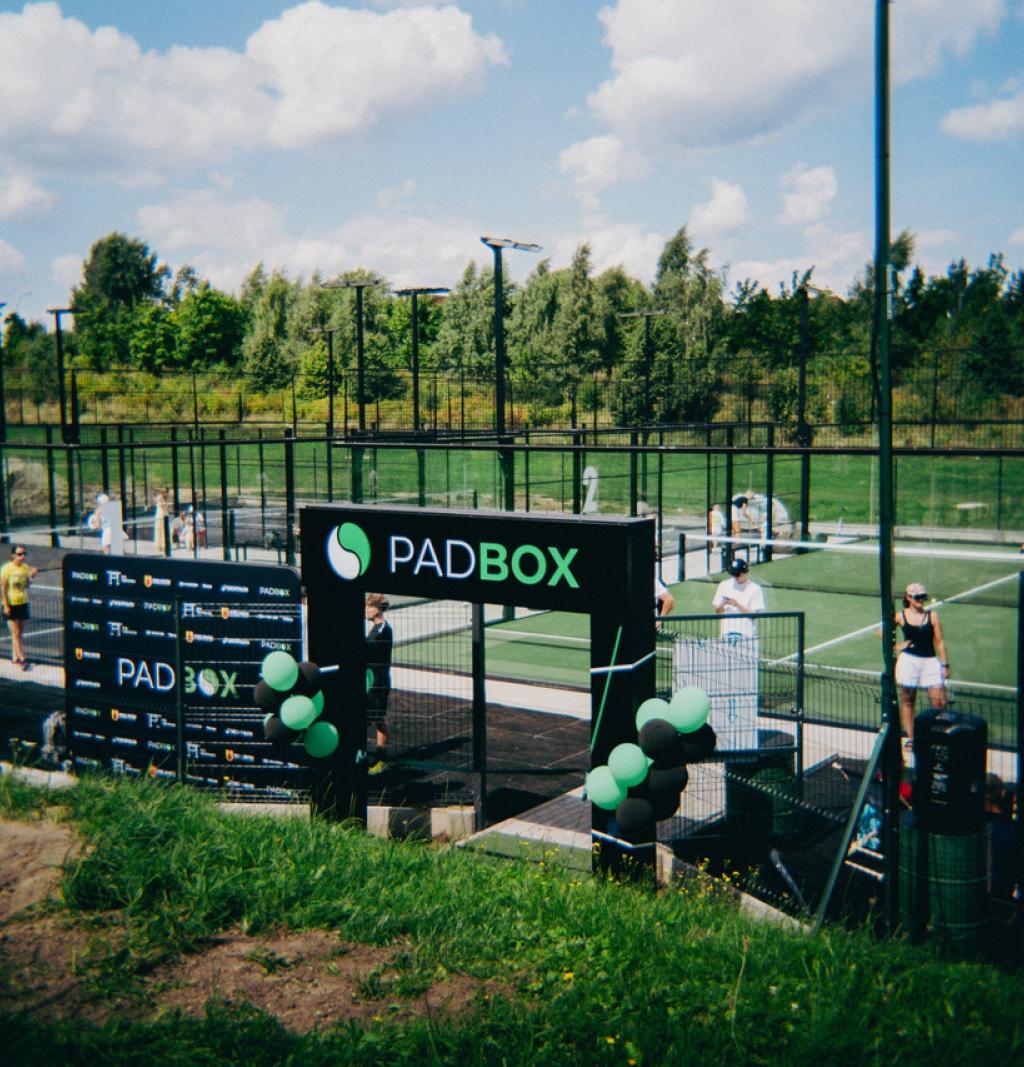 PADBOX KARTUSKA — kort Padel w Gdańsku