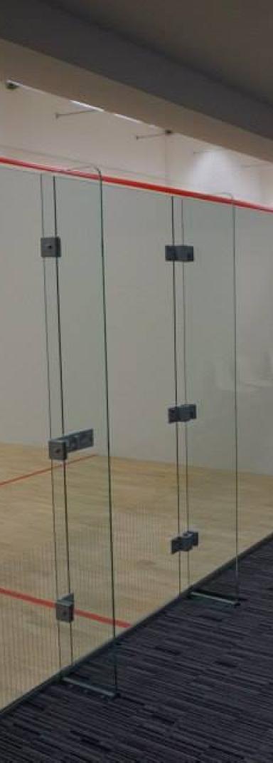 Play Kwadrat — obiekt sportowy, Łady
