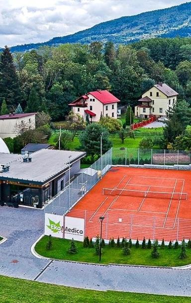 Royal Tennis Club — obiekt sportowy, Kozy