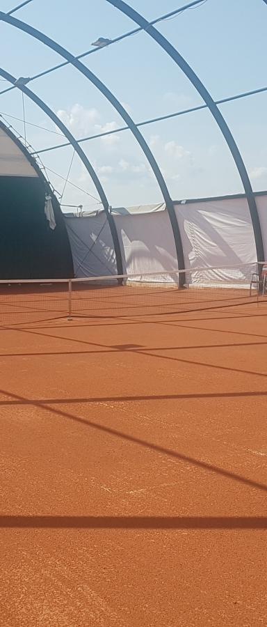 Tenisufka — obiekt sportowy, Grodzisk Mazowiecki
