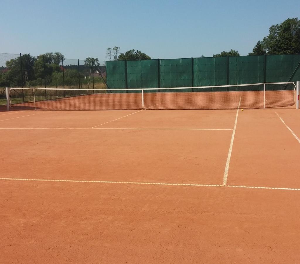 Trąbki Małe — kort Tenis w Trąbkach Małych