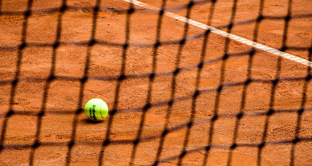 Zielonka Dębinki — kort Tenis w Zielonkaa
