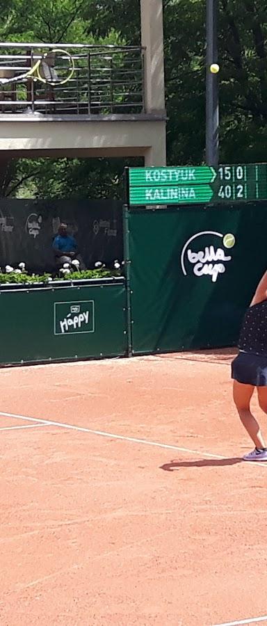 MOSiR Korty Tenisowe Skarpa — obiekt sportowy, Toruń