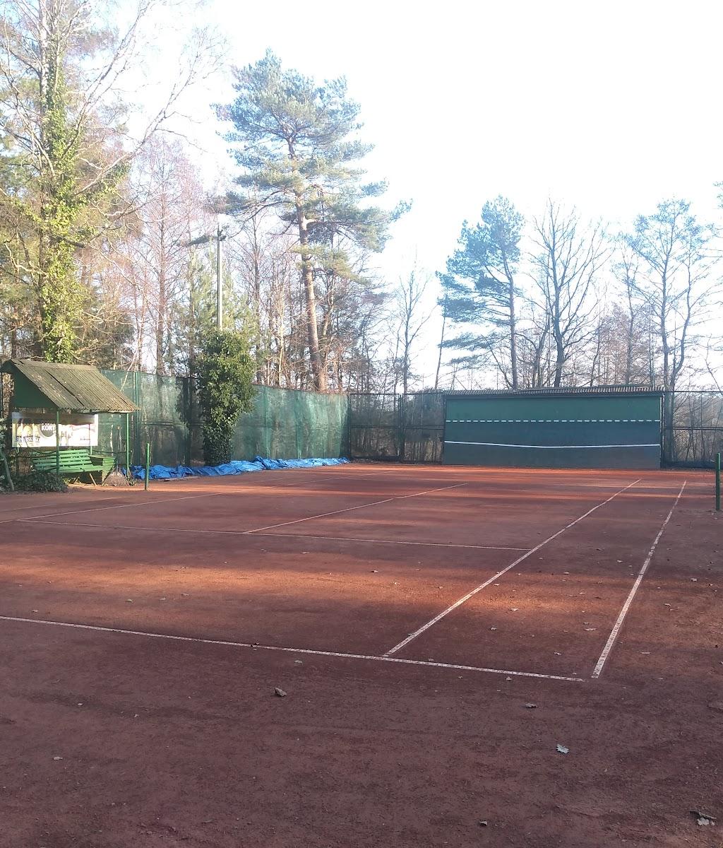 KORTY ŁEBA  — kort Tenis w Łeba