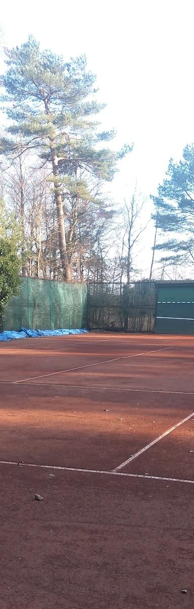 KORTY ŁEBA  — obiekt sportowy, Łeba