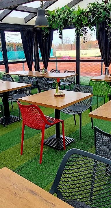 Tenis Planet — obiekt sportowy, Smolec