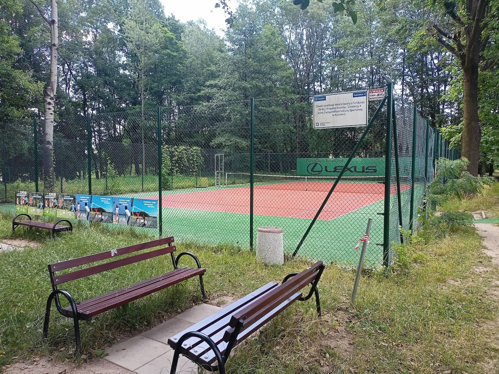 Tenis Kliny — zdjęcie kortu