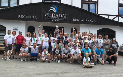 Rodzinny obóz tenisowy na Mazurach — lipiec 2026