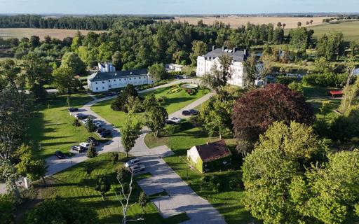 Weekendowy obóz tenisowy — Pałac Komierowo